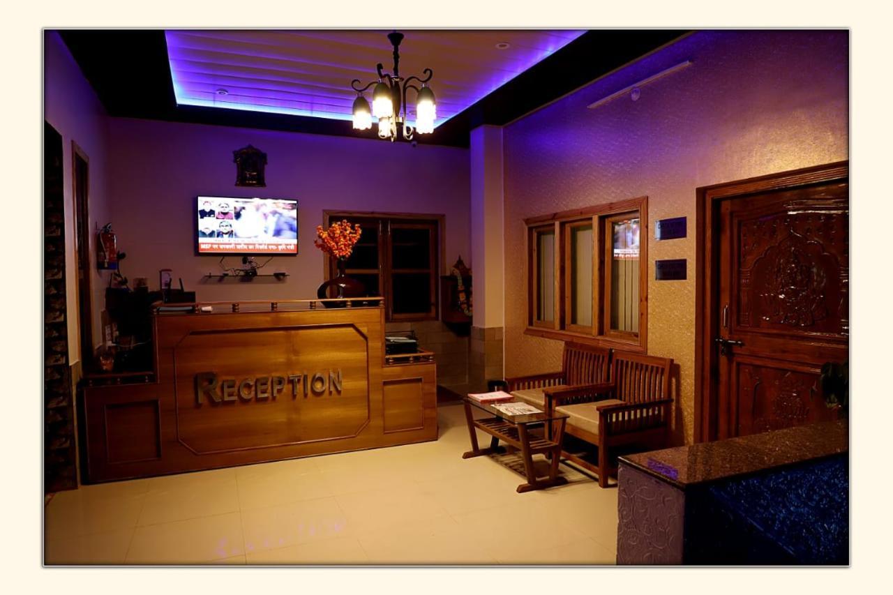 The Ranikhet Continental Hotel Екстериор снимка