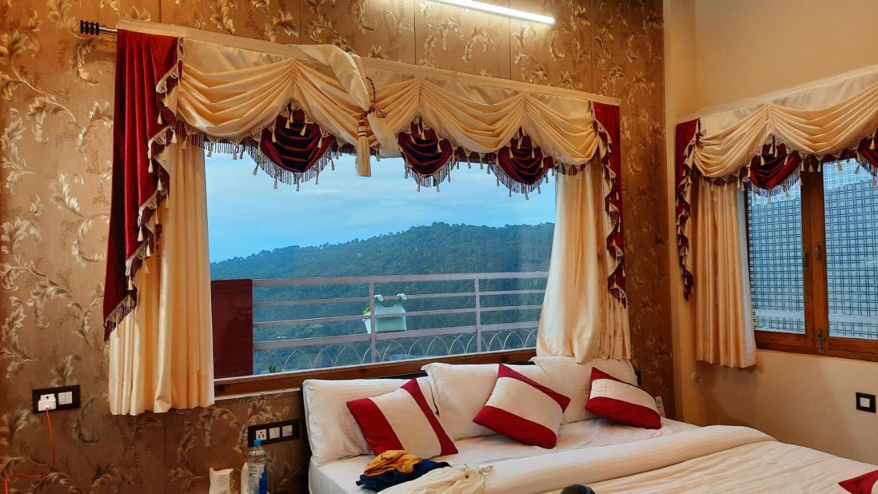 The Ranikhet Continental Hotel Екстериор снимка