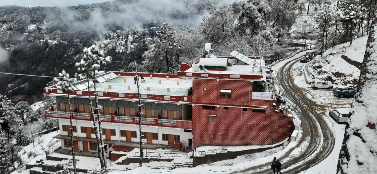 The Ranikhet Continental Hotel Екстериор снимка