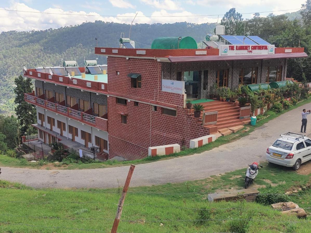 The Ranikhet Continental Hotel Екстериор снимка